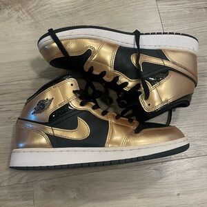 Air Jordan 1 Mids Nike